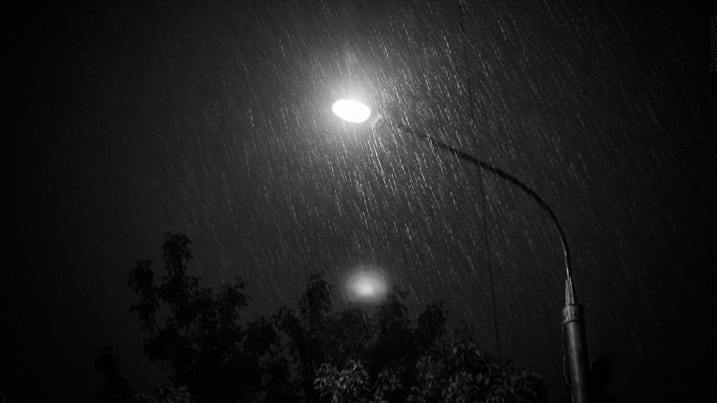 Lampione nella pioggia